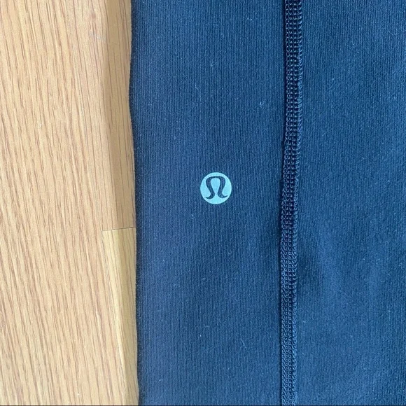 SOLD Lululemon Reversible Groove Pant - Picture 11 of 12